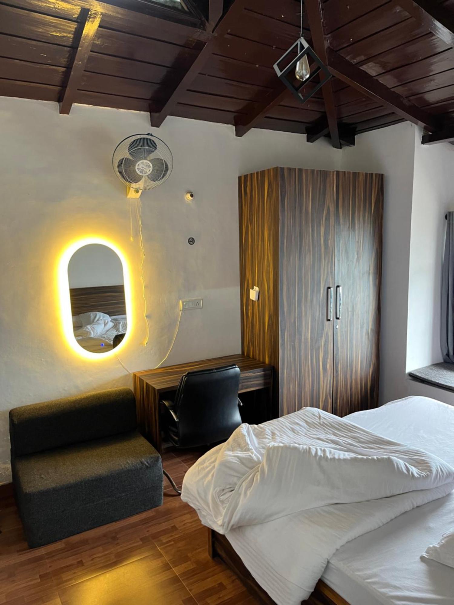 Himalayanblues Cottages&Stays Муктешвар Экстерьер фото